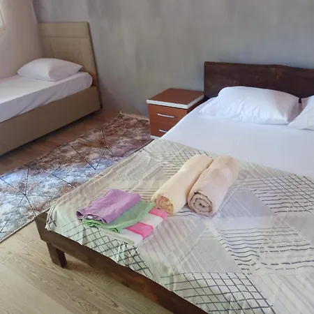 Homestay Amon Ra *